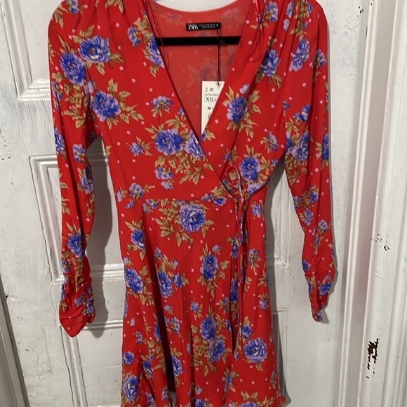 Zara Dresses & Skirts - NWT Zara Red Floral long sleeve Mini Wrap Dress -XS